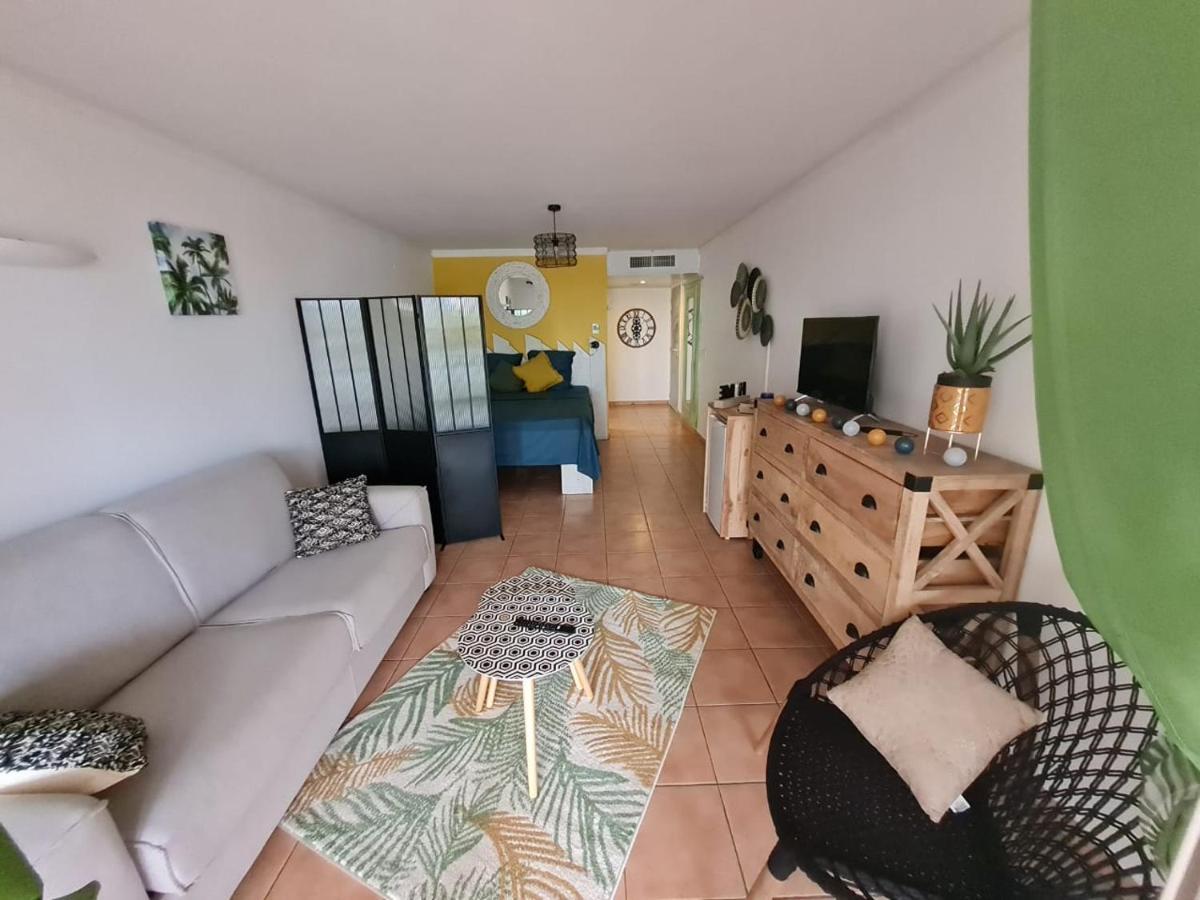 Studio Cosy, Vue Sur Mer Villages Vacances Sainte Anne Cheques Vacances Acceptes Exterior foto